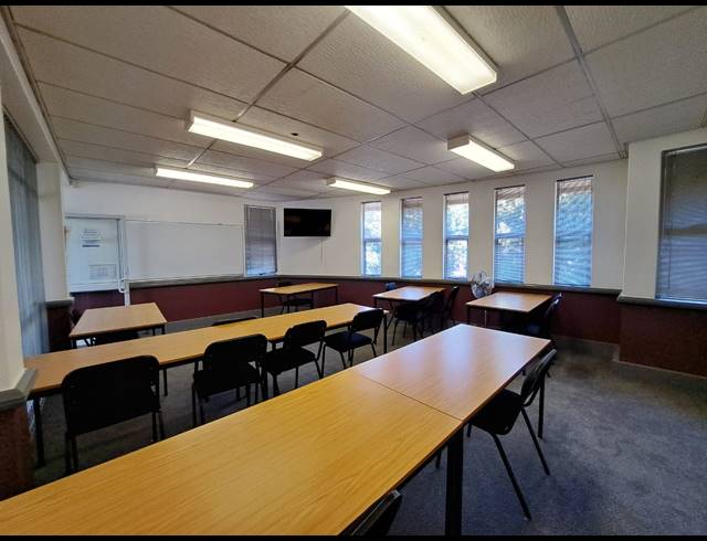 1,350M² OFFICE FOR SALE IN KLEINFONTEIN
